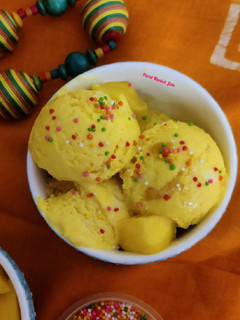 मैंगो आइस्क्रीम (mango ice-cream recipe in Hindi) रेसिपी मुख्य फोटो