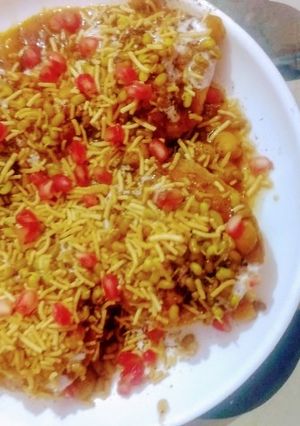 सत्तु कचौड़ी चाट (sattu kachodi chaat recipe in Hindi) रेसिपी मुख्य फोटो