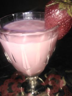 صورة لوصفة عصير الفراولة والموز 🍓🍌