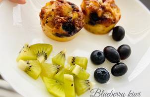 Blueberry kiwi buttermilk pancake casserole - ăn dặm
