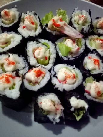 Cara Gampang Menyiapkan Sushi rumahan rasa resto. yang Bisa Manjain Lidah