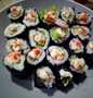 Langkah Mudah untuk Menyiapkan Sushi rumahan rasa resto., Lezat Sekali
