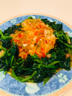 Una foto de Escabeche de Hoki salteado con ají al wok Japonés SHIROMIZAKANA-NO-NANBAN-ITAME🇺🇾🇯🇵白身魚の南蛮炒め