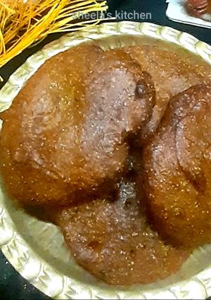 ভাজা পিঠে (bhaja pithe recipe in bengali) রেসিপির প্রধান ছবি