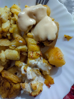 Una foto de Patatas rotas al horno