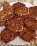 Кабачковые оладьи с помидором и морковкой