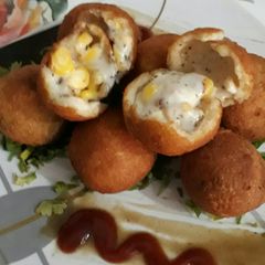 A picture of Cheesy sweetcorn balls.