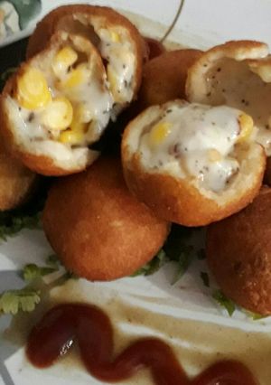 A picture of Cheesy sweetcorn balls.