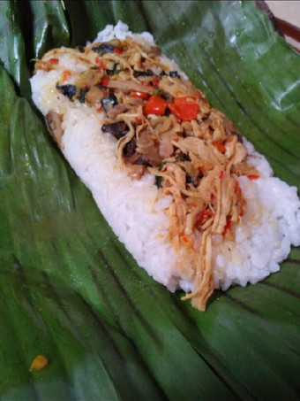 Resep Nasi Bakar Ayam Suir Jamur Pedas Menu Enak