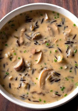 A picture of Mushroom soup.