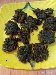 পাট পাতার বড়া রেসিপির প্রধান ছবি