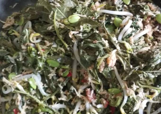 Resep: Urap daun ubi vs daun pepaya🌱 Praktis