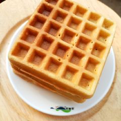 A picture of Waffle.