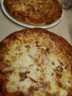 Házi pizza recept fotója