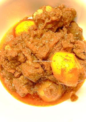 A picture of Kasha Mangsho.