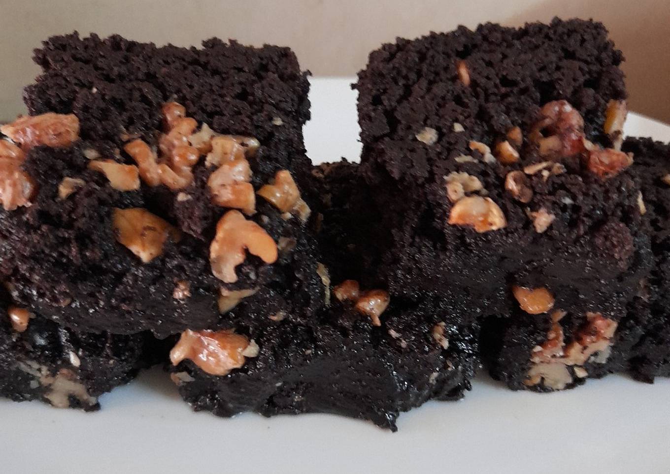 Walnut brownies