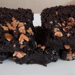 A picture of Walnut brownies.