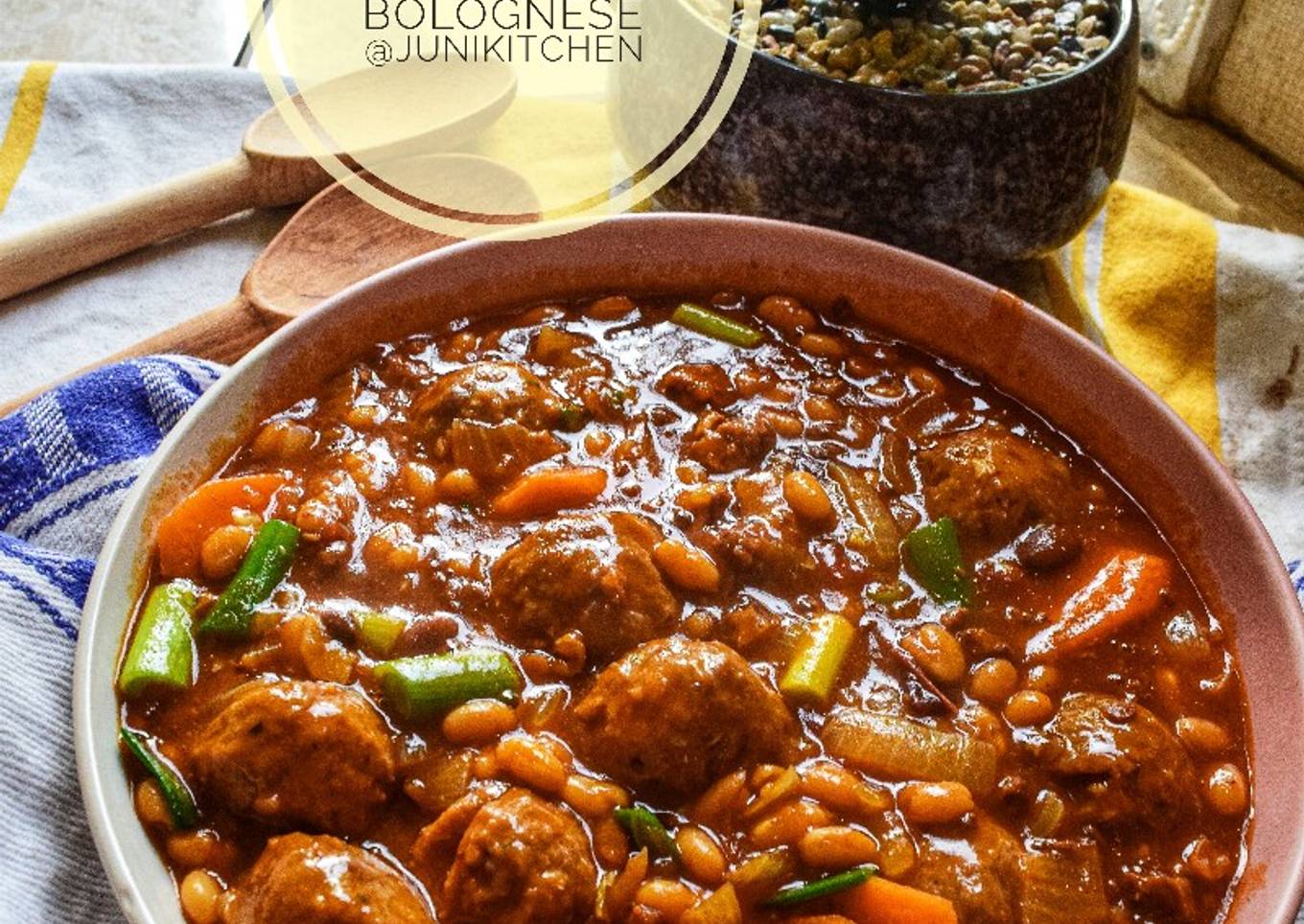 Meatballs & Baked Beans Saus Bolognese