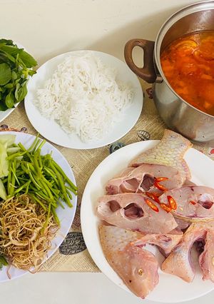Hình của món Lẩu cá Diêu Hồng chua cay.