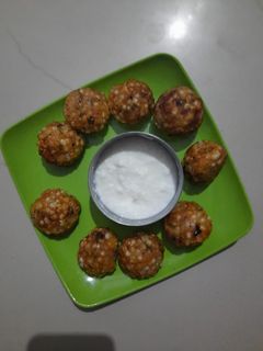 फलाहारी अप्पे (Falahari Appe recipe in Hindi) रेसिपी मुख्य फोटो