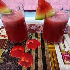 A picture of Fresh watermelon juice.