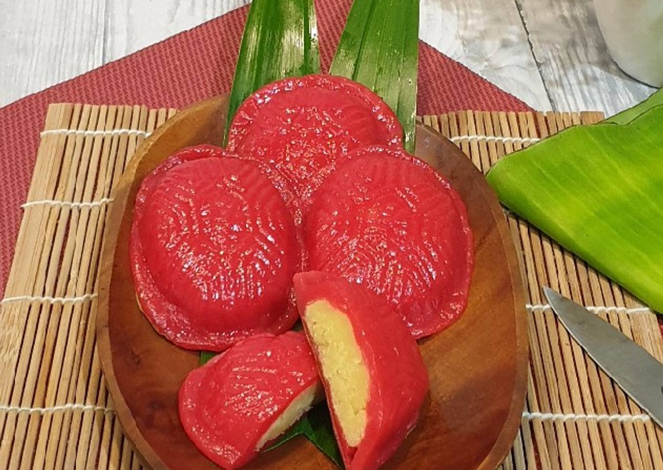 250. KUE KU atau KUE THOK