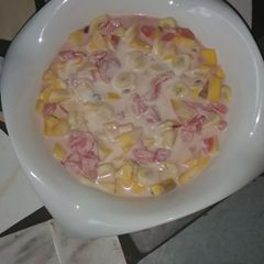 A picture of Sweet and sour yogurt fruit salad.
