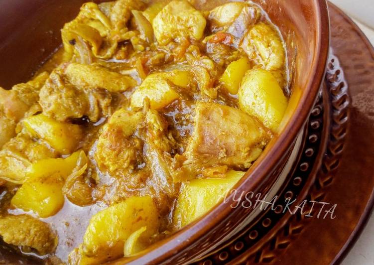 How to Make Chicken-potato curry in 20 Minutes for Beginners