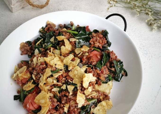 Resep: Nasi goreng daun mengkudu aroma india Praktis