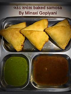 બકેડ સમોસા(baked samosa recipe in Gujarati) રેસીપી મુખ્ય ફોટો