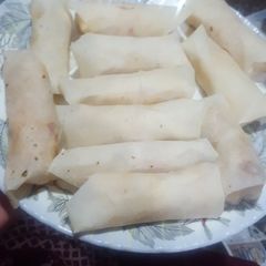 A picture of Chicken spring rolls best for iftari #cookpadramadan.