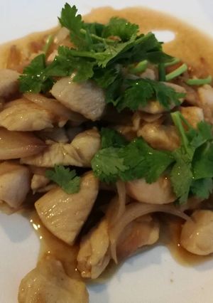 รูปของ อกไก่ผัดกระเทียม