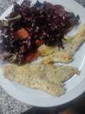 Merluza al horno con ensalada