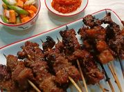 Gambar sate sapi bakar