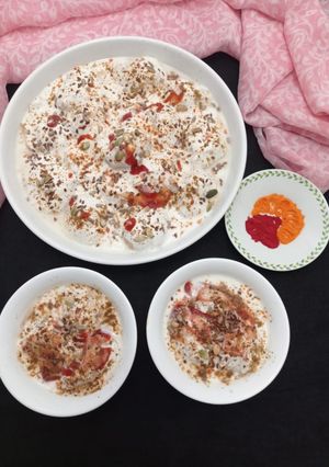 A picture of Smoked Flavored Dahi Bhalle.