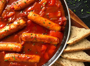 A picture of Sausage & Red Pepper Stove Top Casserole (plant based switch up options) 🥘🌱.