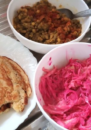 A picture of Leftover lunch.