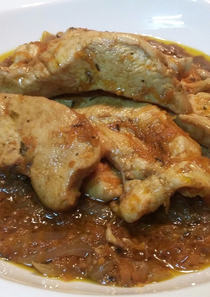 Una foto de Pollo en salsa de P.X