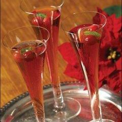A picture of Strawberry liqueur.