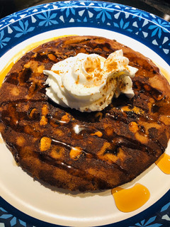 A picture of Brownie Peanut Butter Cake Pancakes 🥞.