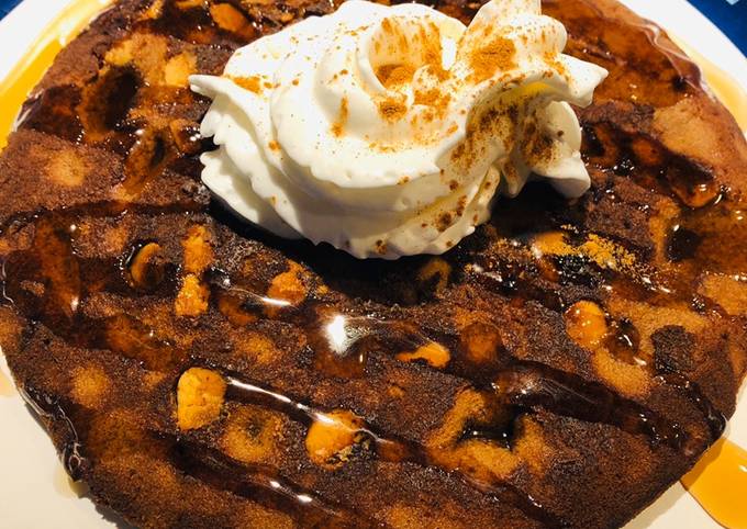 Brownie Peanut Butter Cake Pancakes 🥞