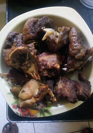 A picture of Fried goat meat.
