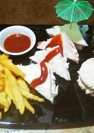A picture of Club sandwichs.