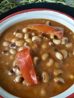 Una foto de Carillas "muchachitos con chaleco" en GME, F y G y tradicional