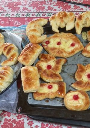 Una foto de Facturas de mantecas 😍❤👏