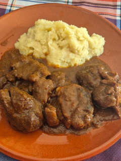 Una foto de Ossobuco al vino