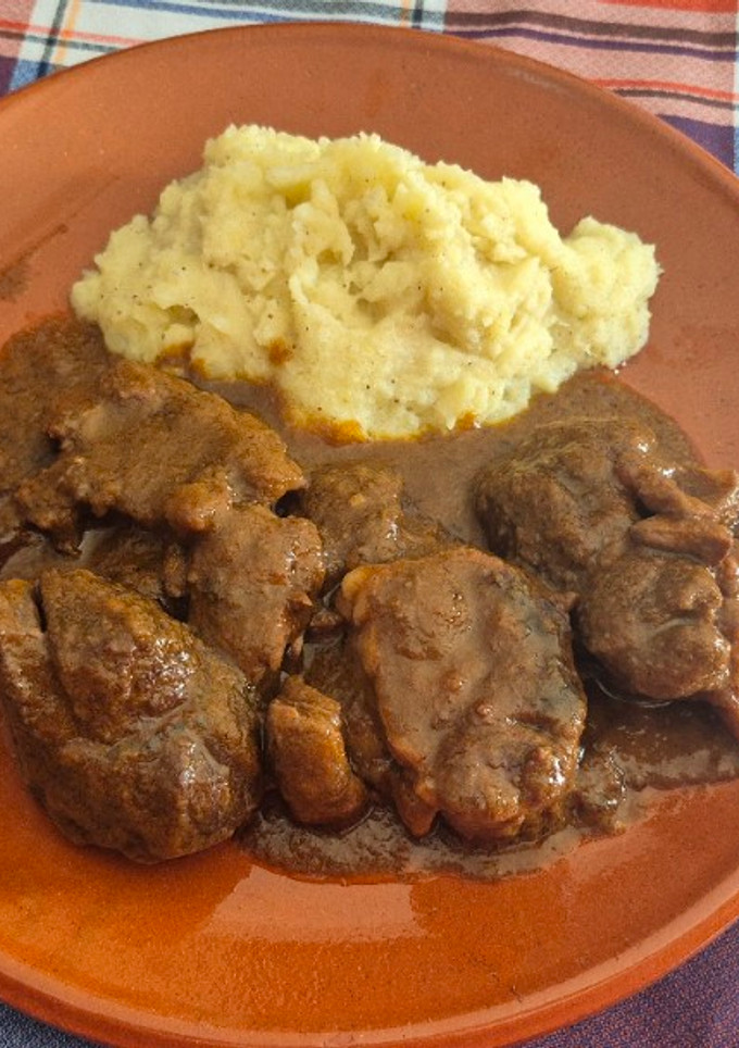 Una foto de Ossobuco al vino