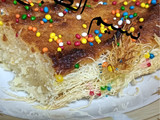 بسبوسة على كنافة