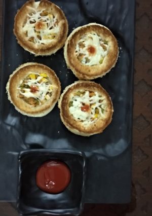 A picture of Cheesy Veg ring discs.