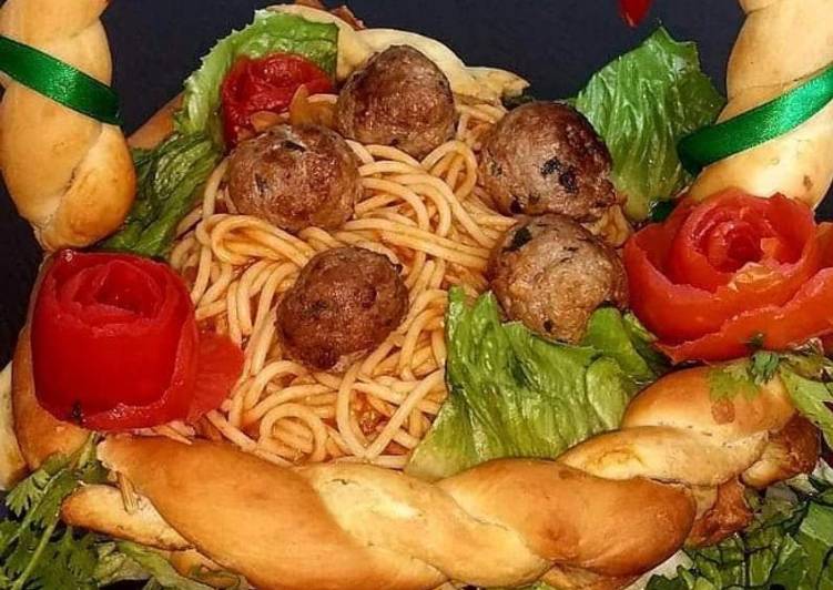 Easy Way to Make Delicious Red sauce meat 🍖 balls in bread 🍞 basket 🏀